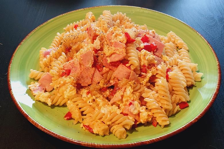 Schinken-Paprika-Nudeln