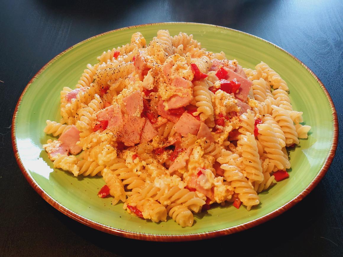 Schinken-Paprika-Nudeln