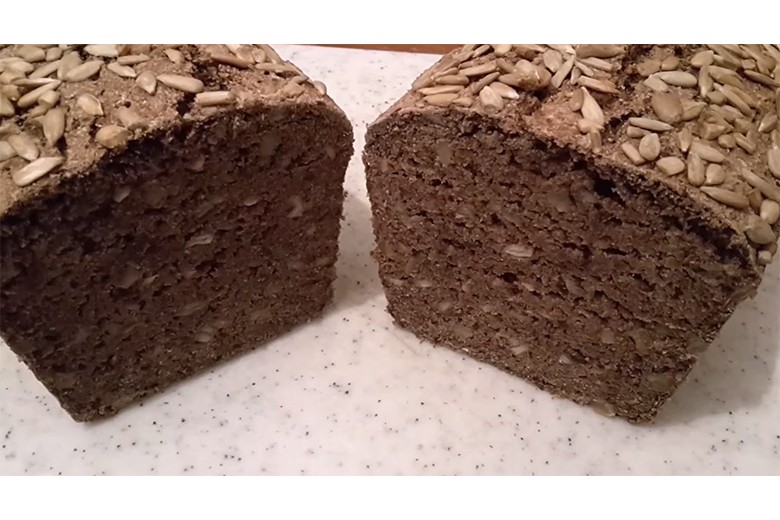 Vollkornbrot mit Hefe