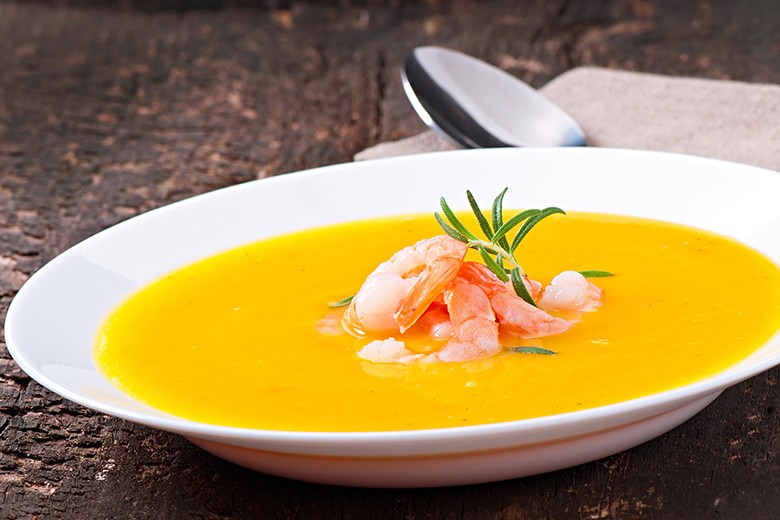Kürbissuppe mit Garnelen