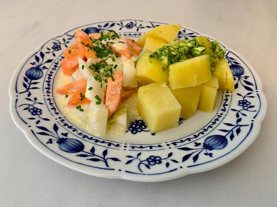 Salzkartoffeln mit Bärlauchbutter und Rübengemüse