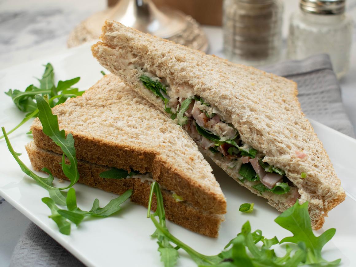 Sandwiches mit Putenbrust und Erdnussbutter