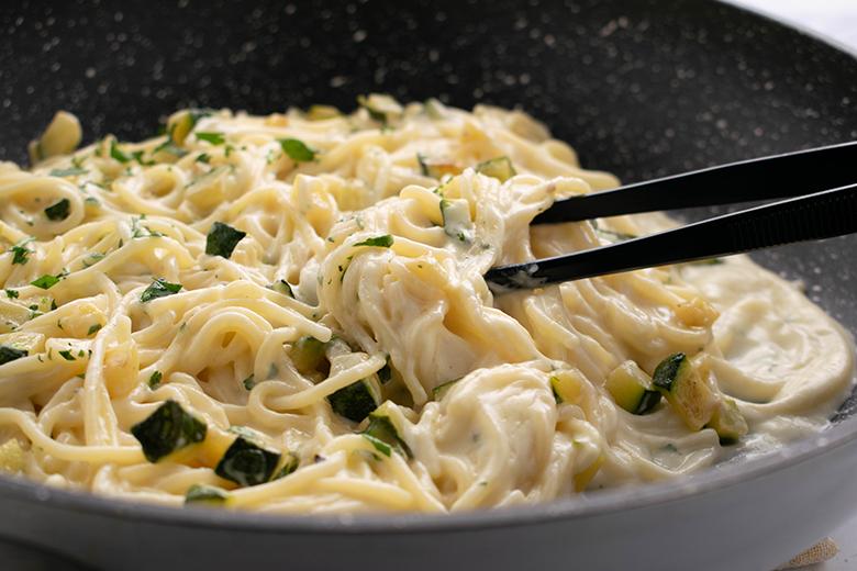 Zucchini-Eiersauce