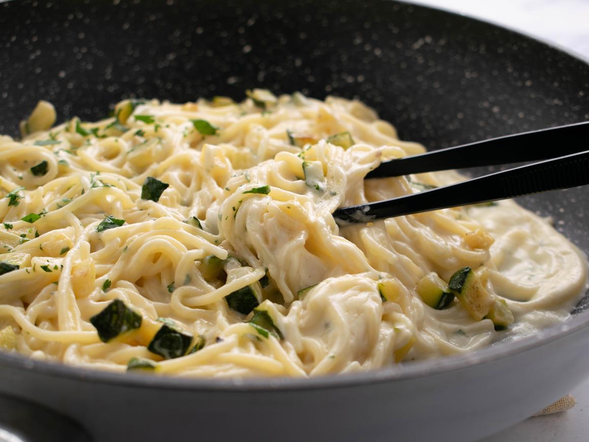 Zucchini-Eiersauce