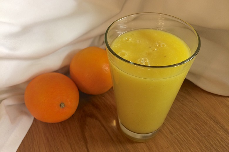 Fruchtiger Smoothie mit Ingwer