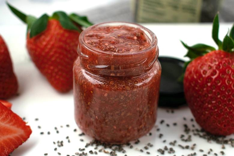 Chia-Aufstrich mit Erdbeeren