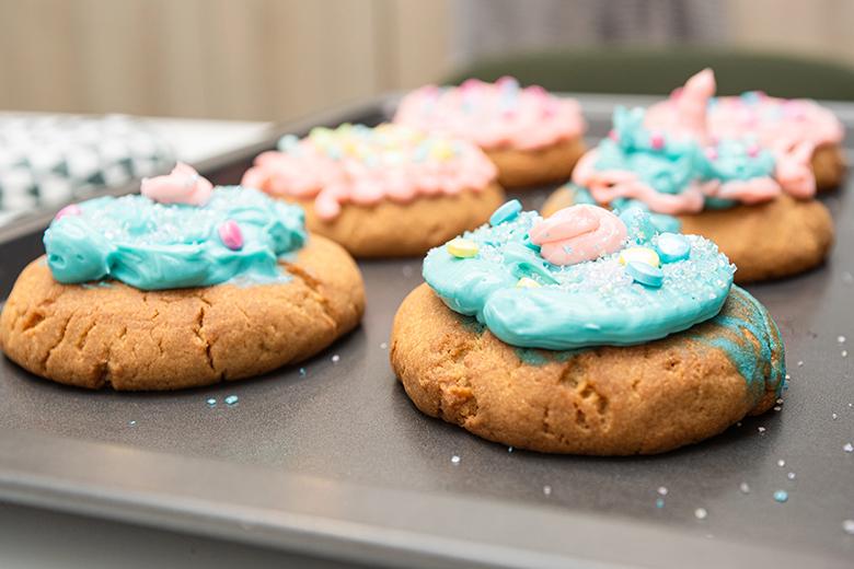 Bunte Crumbl Cookies