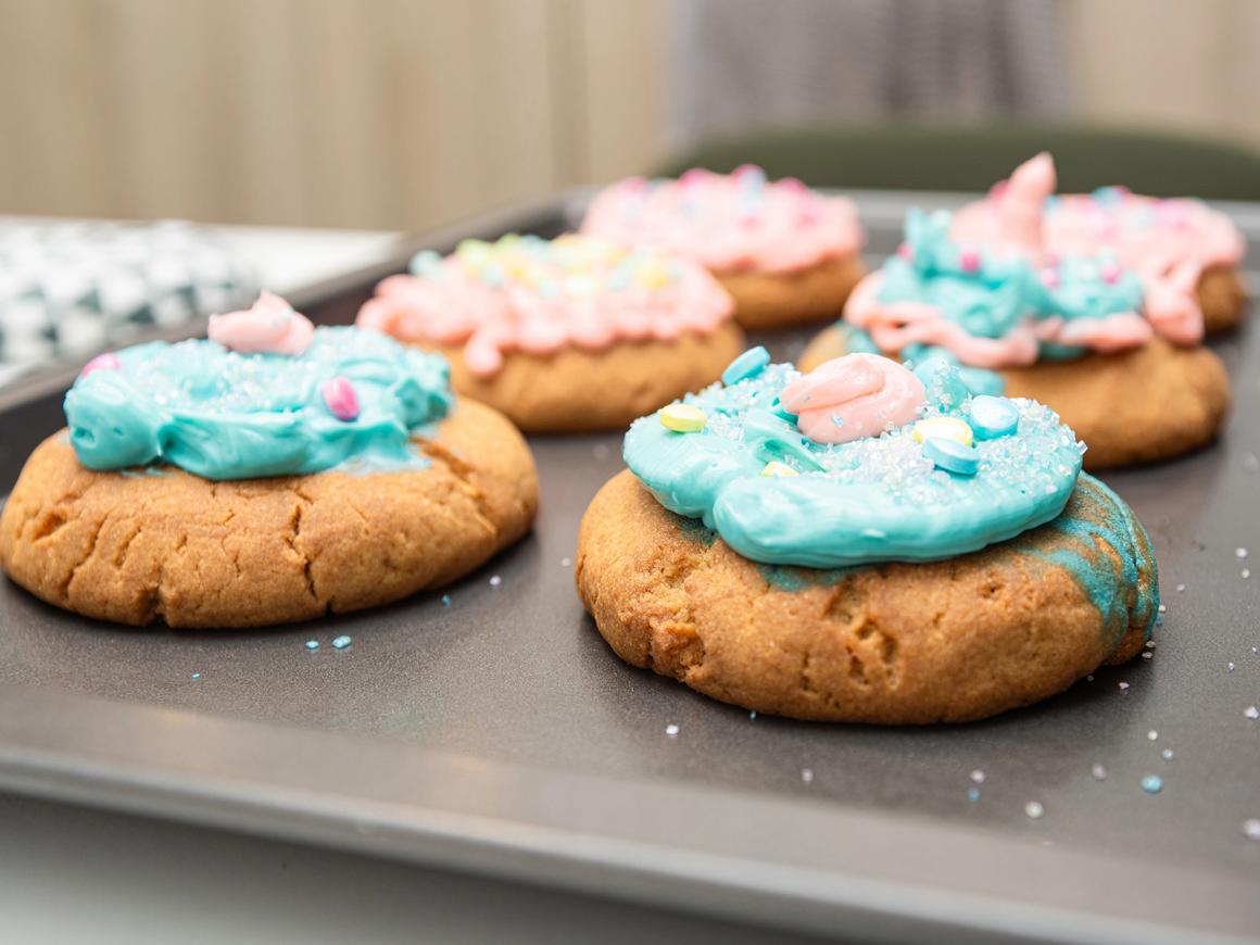 Bunte Crumbl Cookies