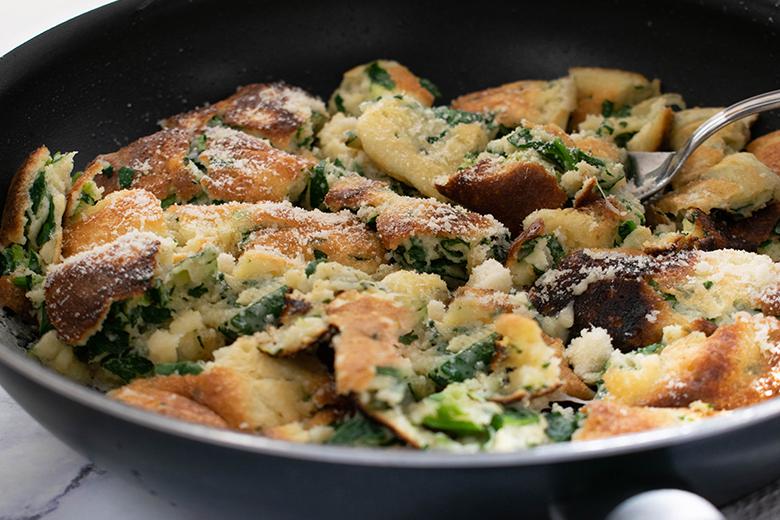 Sauerrahm-Spinatschmarrn