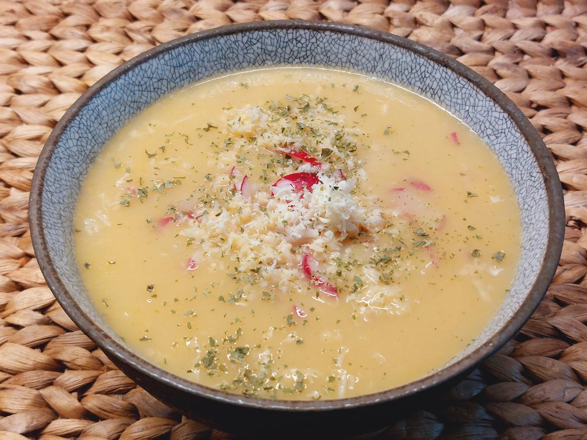 Radieschensuppe mit Meerrettich