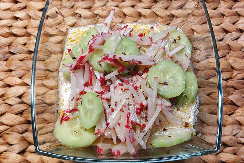 Gurken-Radieschen-Salat