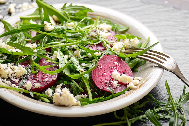 Rote Bete-Salat mit Rucola