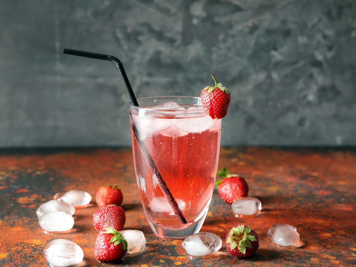 Orangen-Erdbeer-Limonade