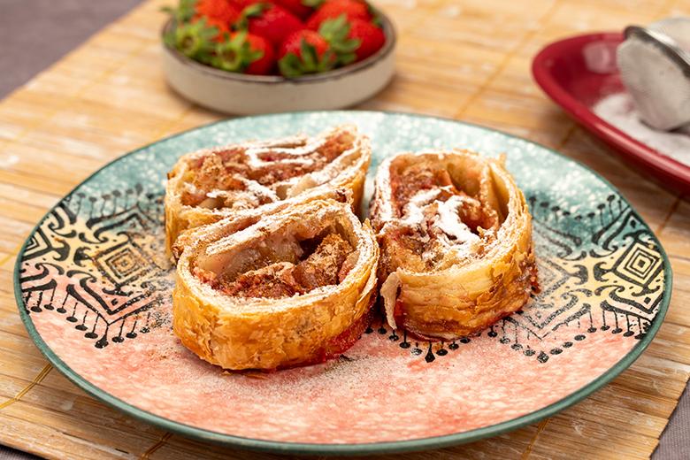 Erdbeerstrudel aus Blätterteig
