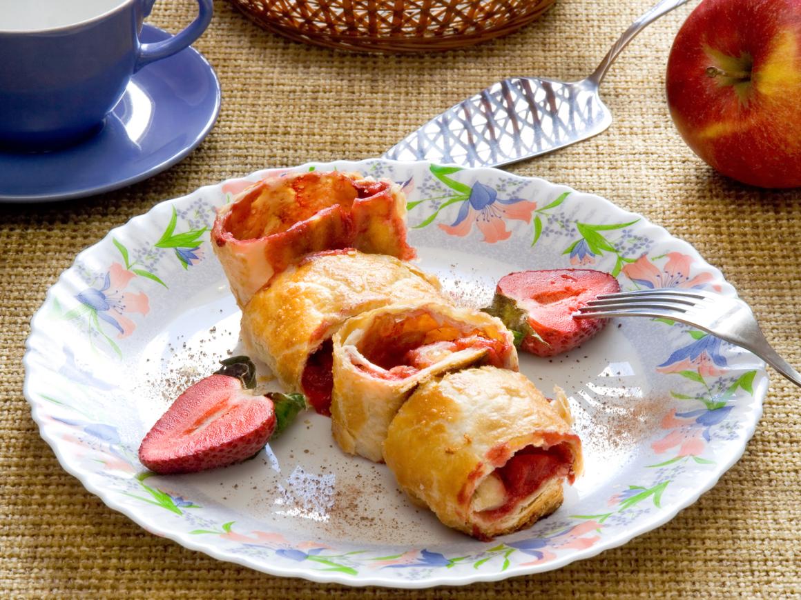Erdbeerstrudel aus Blätterteig