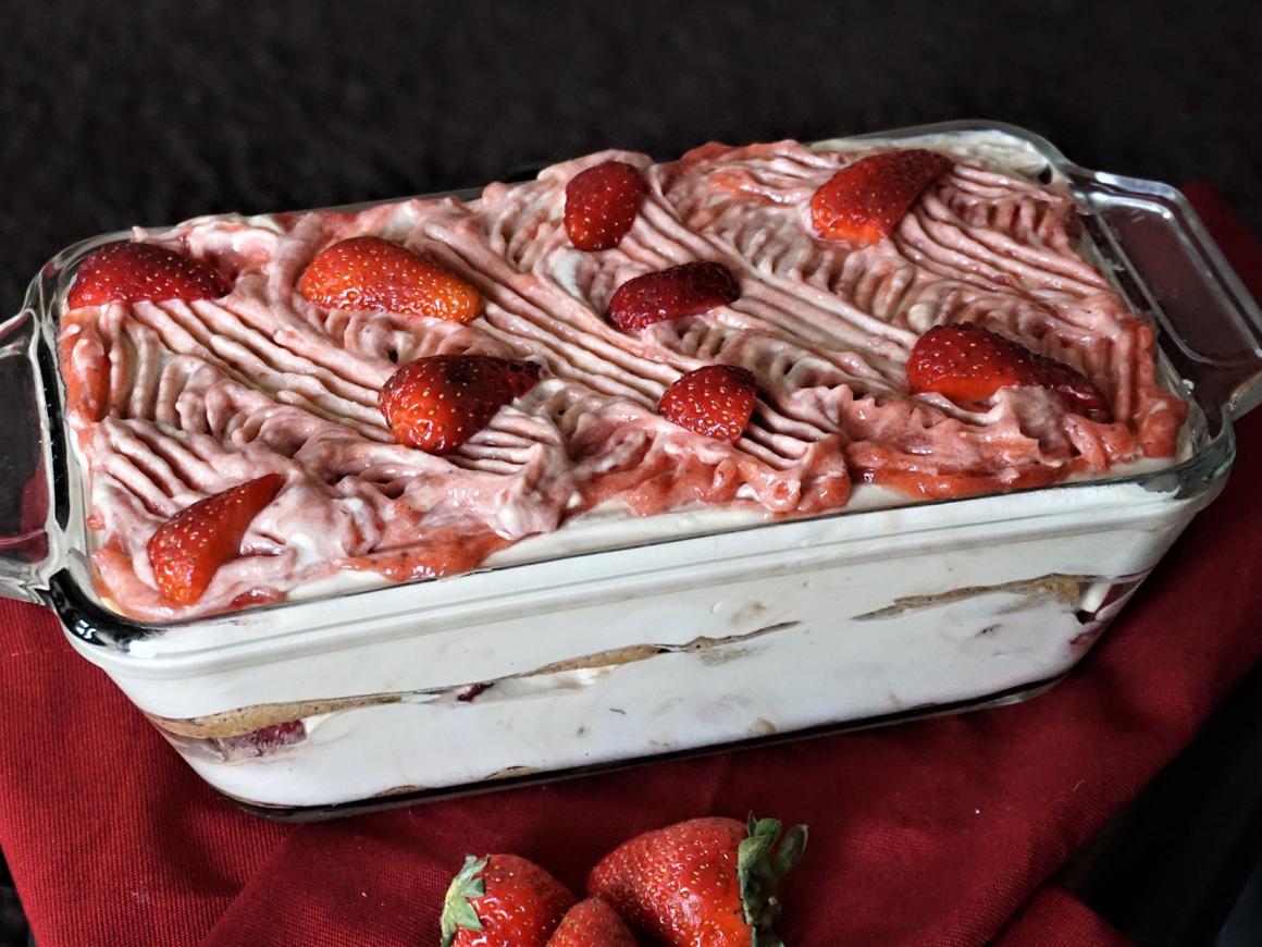 Veganes Erdbeer-Tiramisu