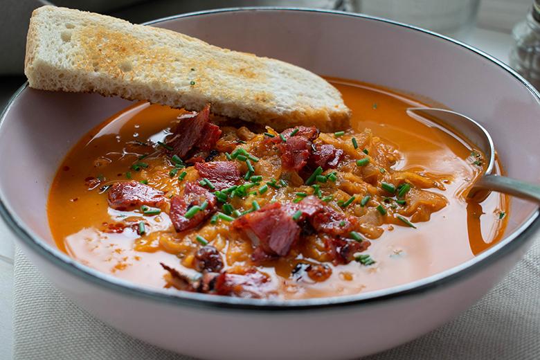 Sauerkrautsuppe mit Chorizo