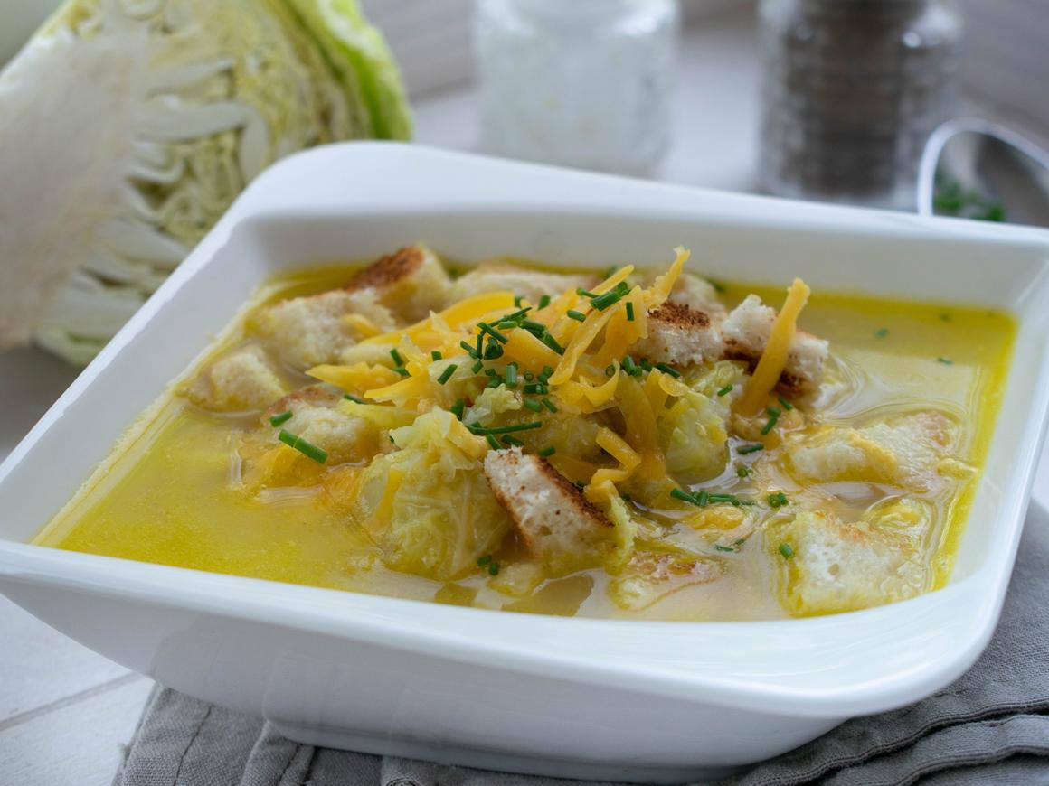 Wirsing-Käse-Suppe