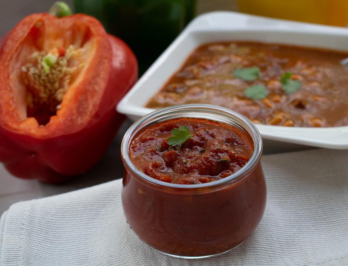 Gewürzpaste für veganes Gulasch