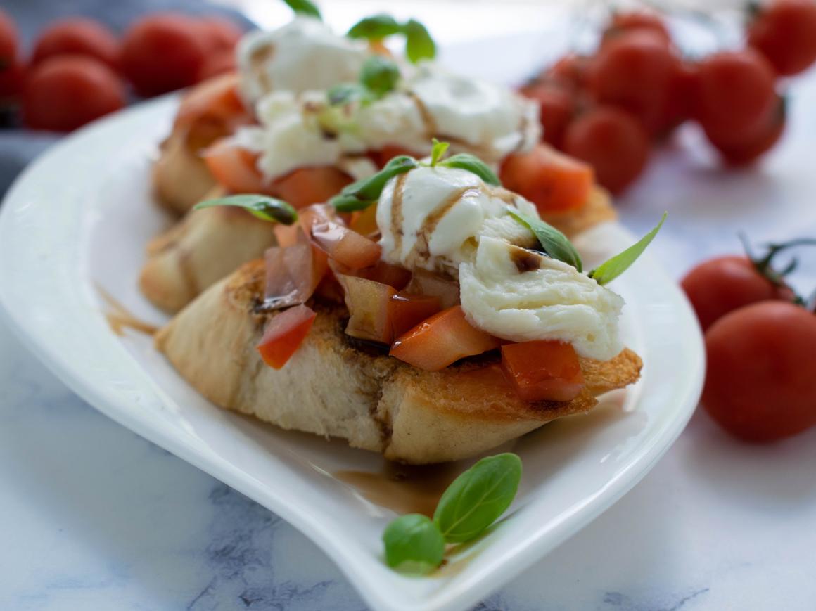 Bruschetta mit Burrata