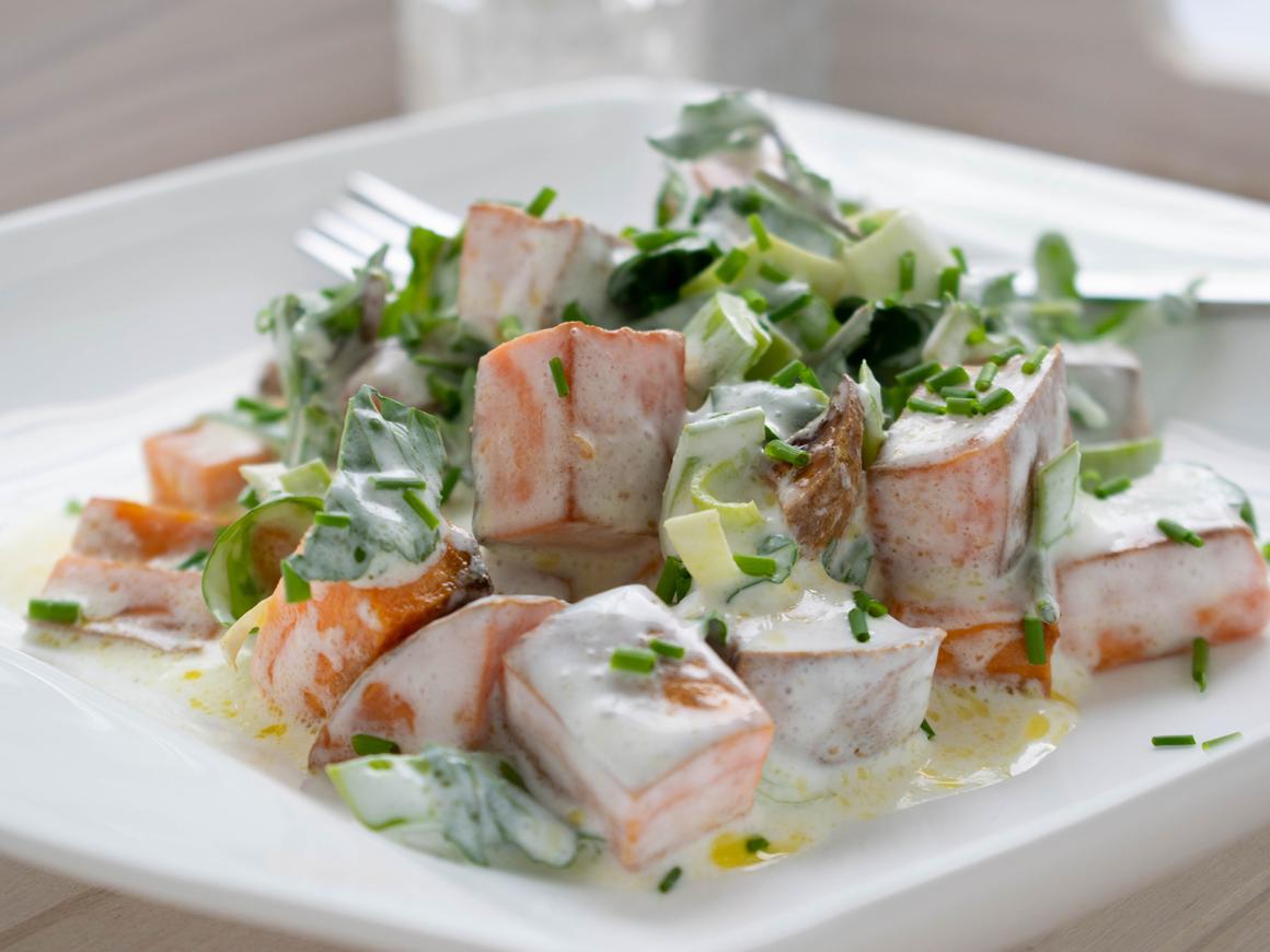 Süßkartoffelsalat mit Joghurt