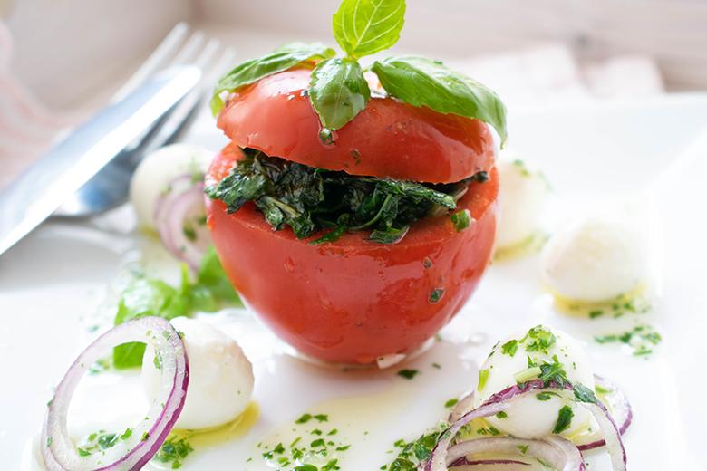 Gefüllte Kräutertomaten