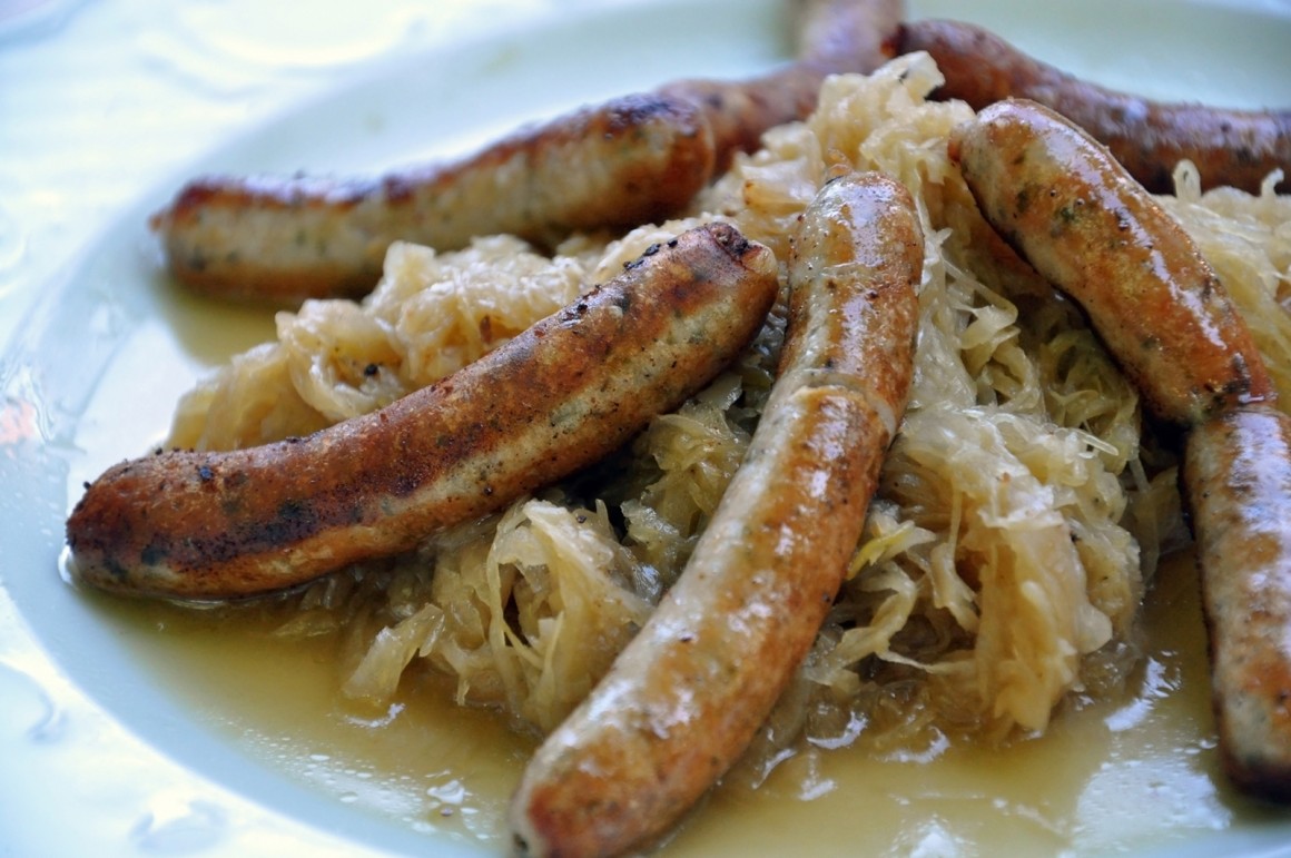 Nürnberger Rostbratwürste sind eine weltberühmte, kulinarische Köstlichkeit.