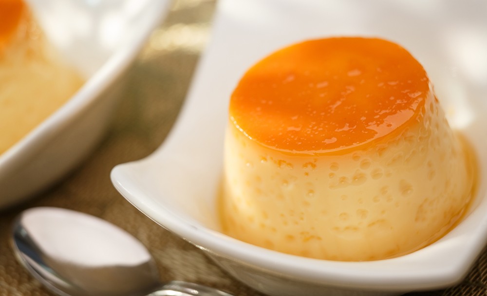 Süßer Flan ist ein beliebtes Dessert, vor allem in Spanien, Portugal und Lateinamerika.