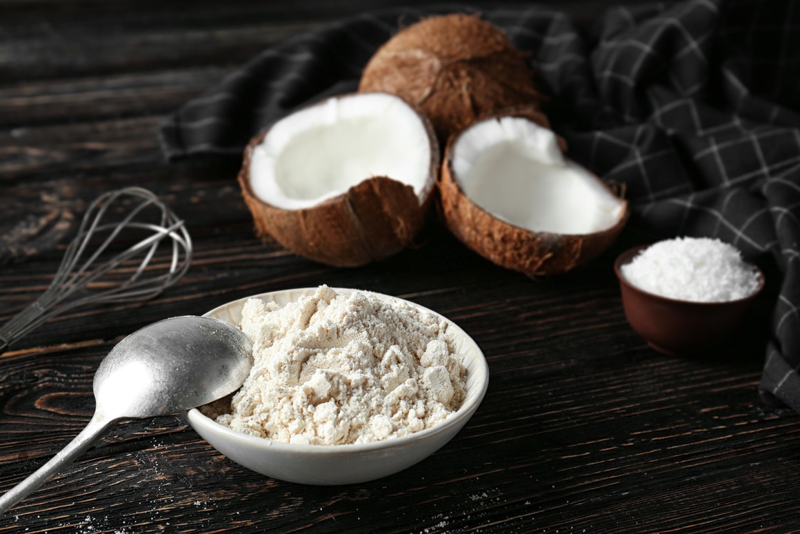 Kokosmehl ist nicht nur sehr gesund, sondern auch glutenfrei und geeignet für eine Low Carb Ernährung.