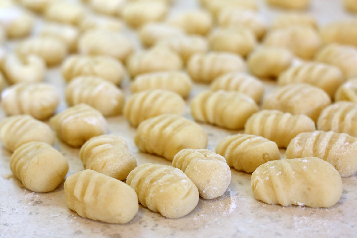 Die kleinen, italienischen Kartoffelklöße sind einfach zubereitet.