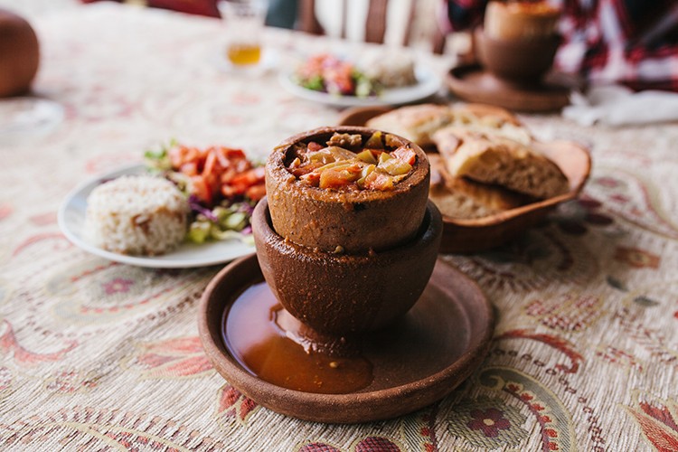 Die türkische Küche biete viel mehr als Döner und Kebab.