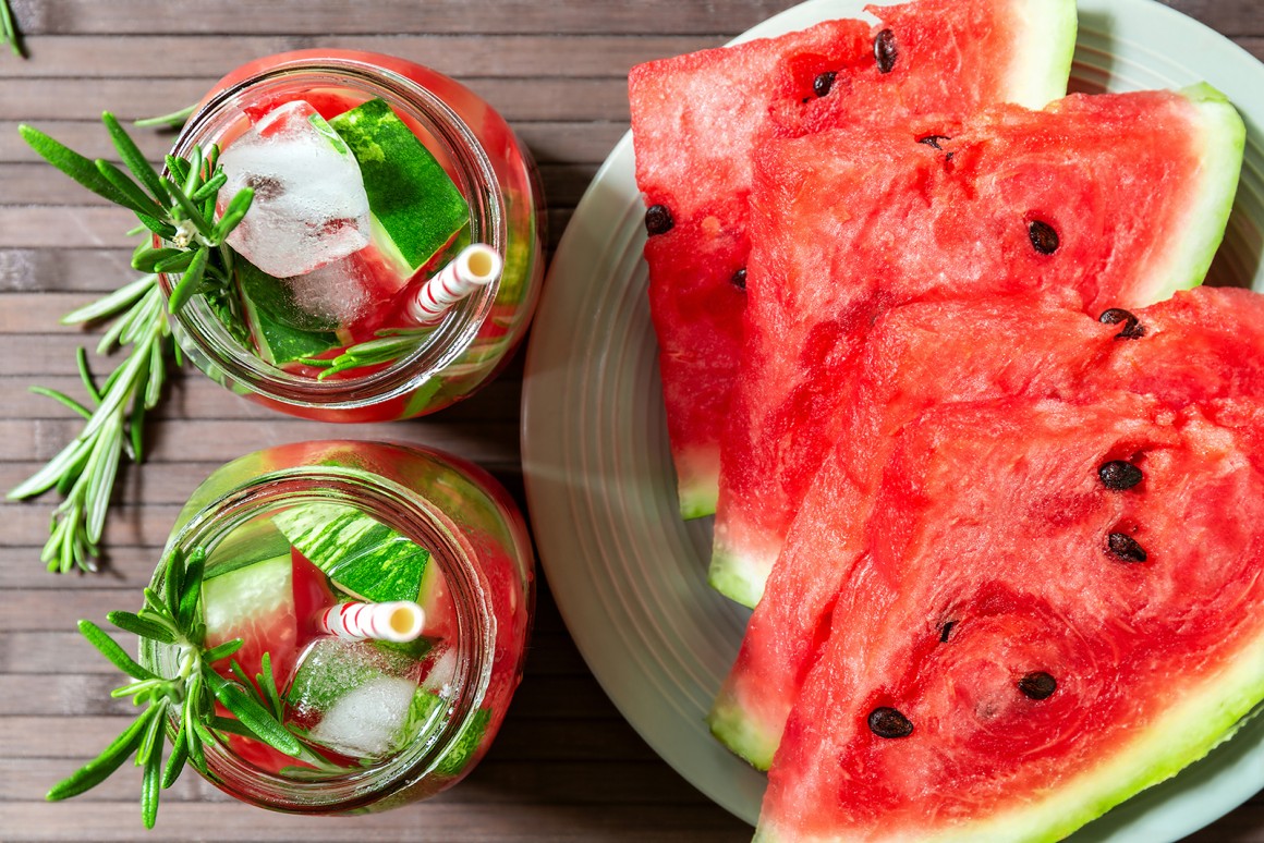 Wassermelonen-Rosmarin-Wasser