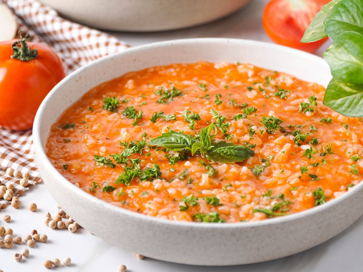 Tomatensuppe mit Reis - Rezept | GuteKueche.de