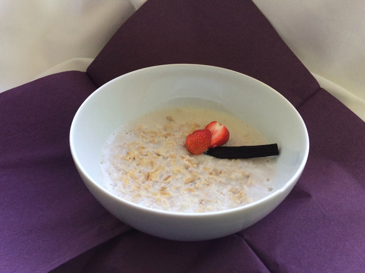 Einfaches Porridge mit Vanille