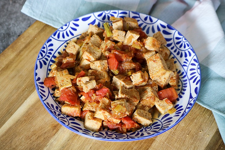 Tofu-Tomaten-Wok