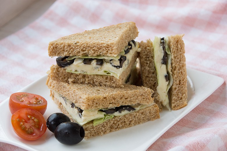 Club-Sandwiches mit Gorgonzola