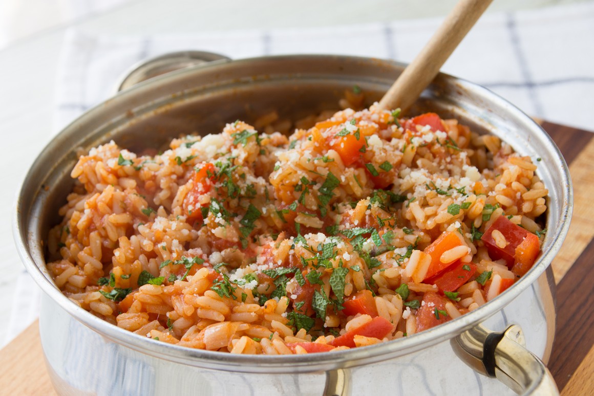 Tomaten-Reis mit Mozzarella