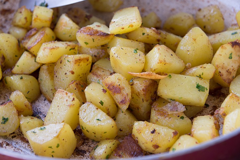 Geröstete Kartoffeln - Rezept | GuteKueche.de