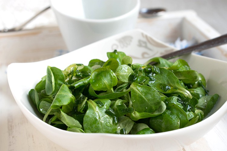 Feldsalat Mit Schnittlauchdressing Rezept Gutekueche De