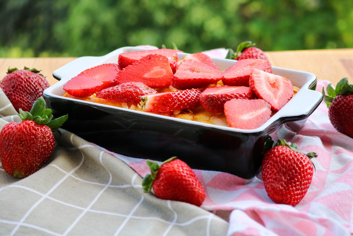 Quark-Grieß-Auflauf mit Erdbeeren