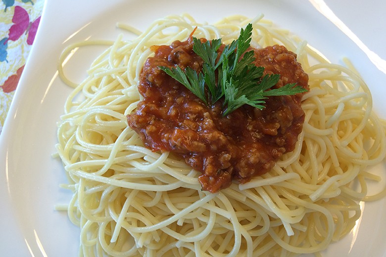 Spaghetti mit Fleischsoße - Rezept | GuteKueche.de