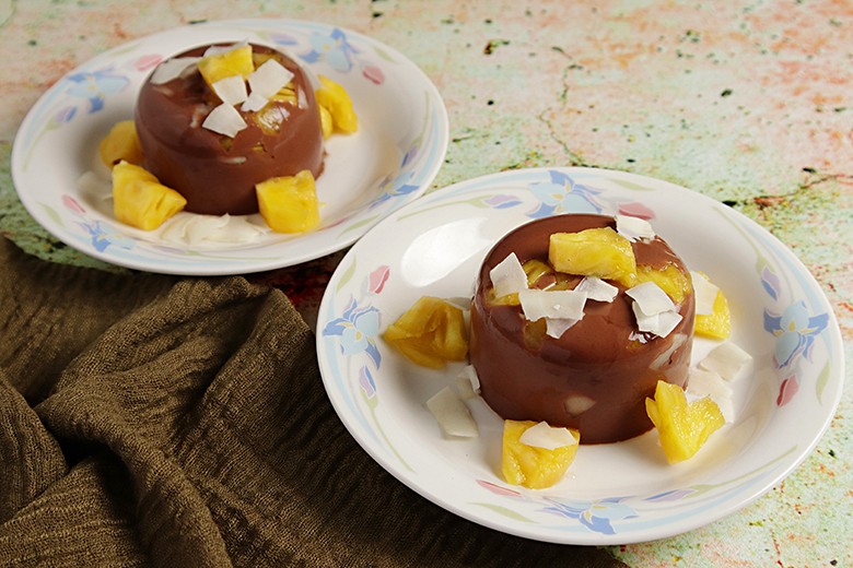 Schoko-Kokos-Pudding mit Ananas - Rezept | GuteKueche.de
