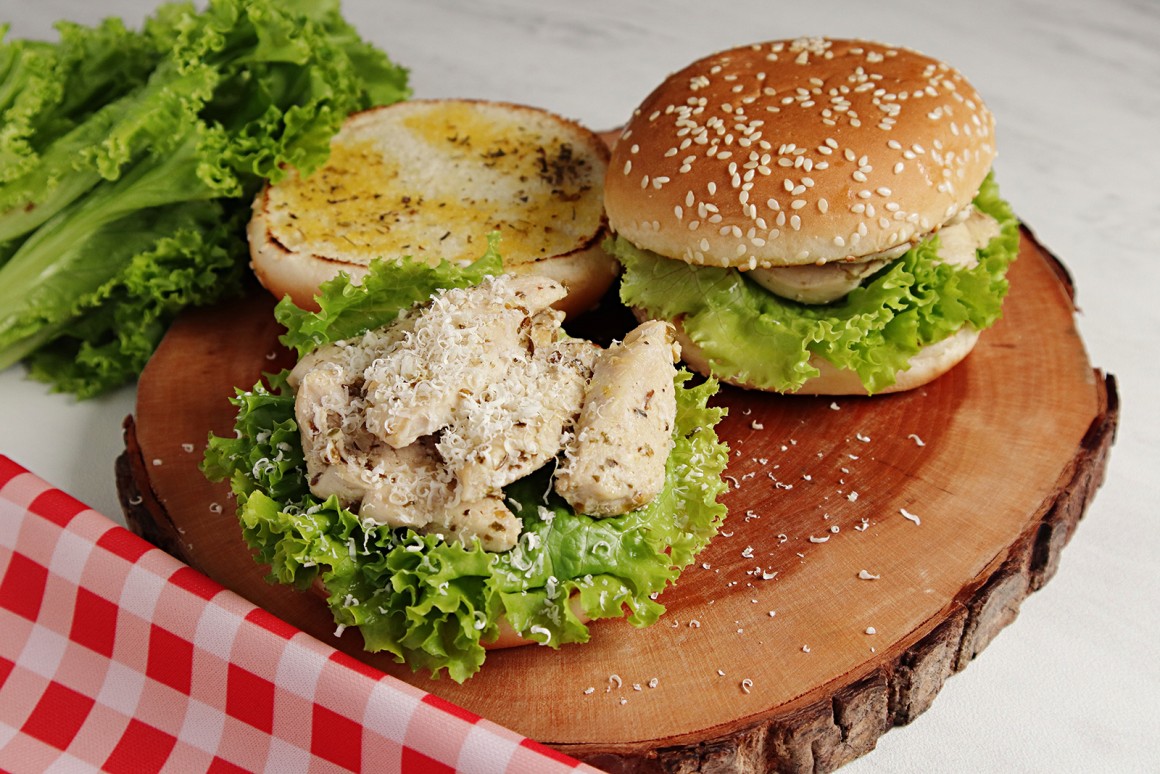 Chickenburger mit Kräuterbutter