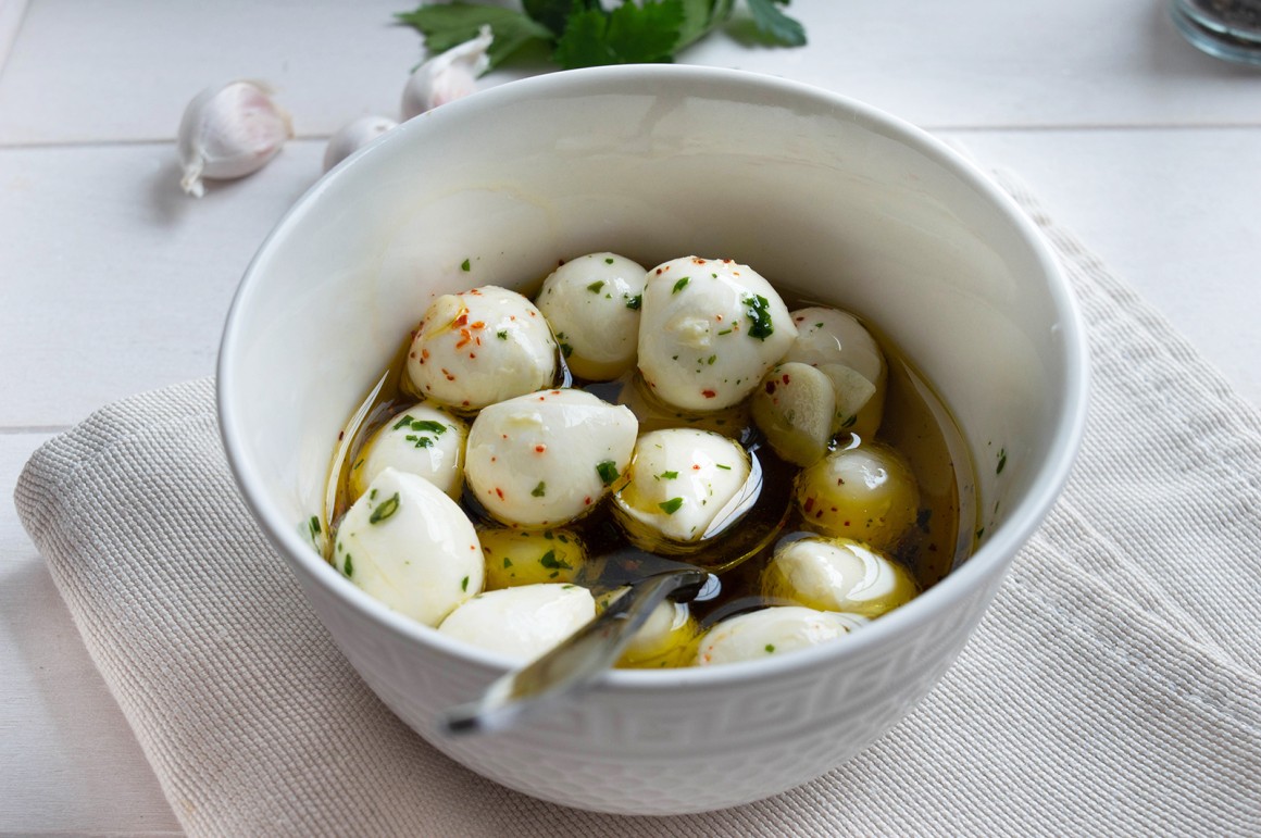 Mozzarella in Olivenöl - Rezept | GuteKueche.de