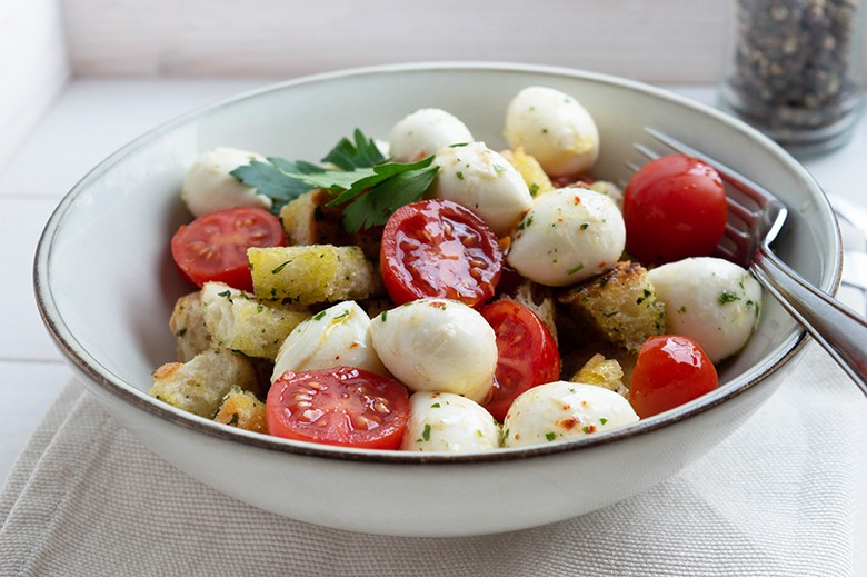 Tomaten-Salat mit Ciabatta