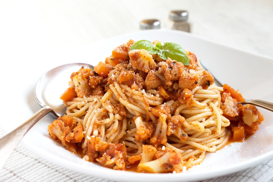 Pasta mit Blumenkohl-Bolognese - Rezept 