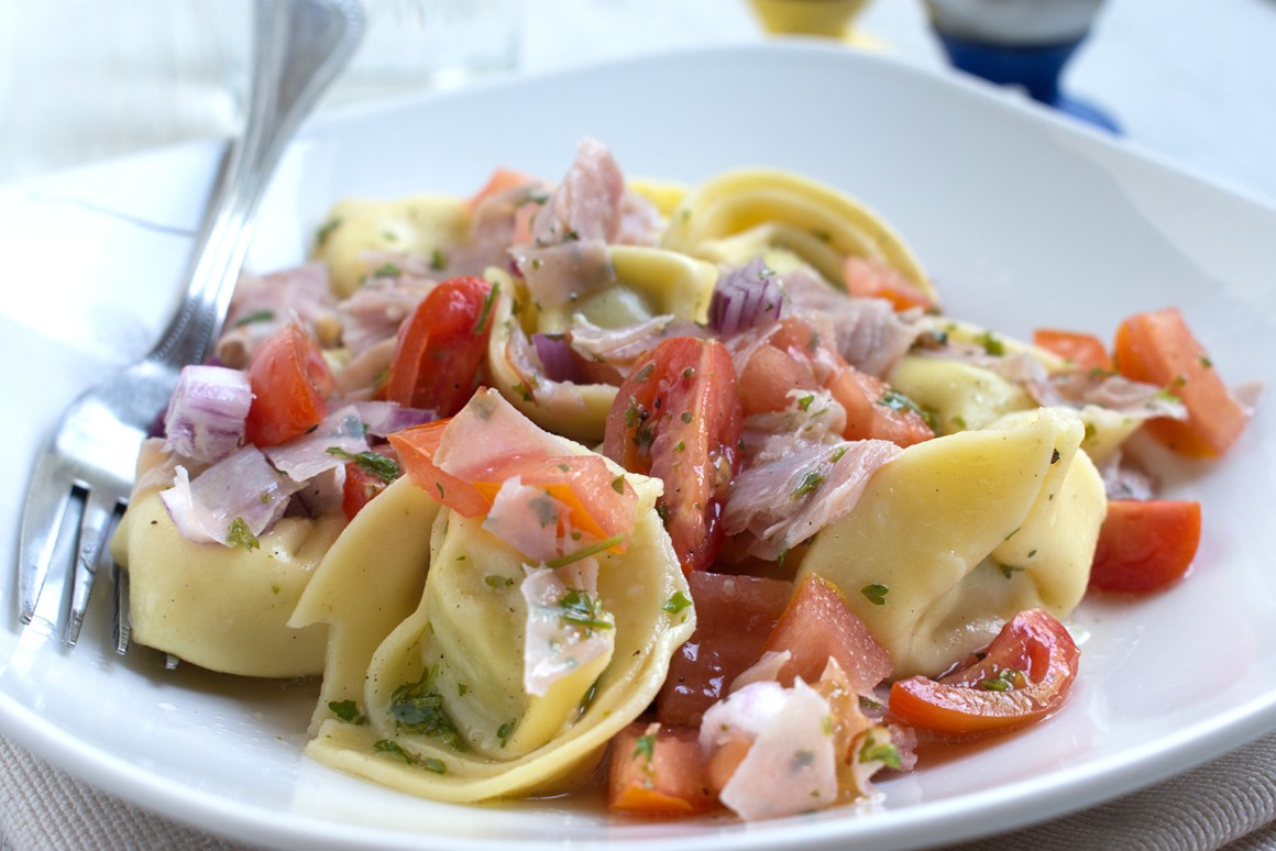 Tortellini Salat - Rezept | GuteKueche.de