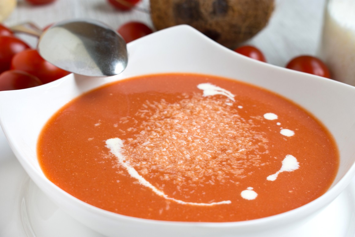 Blitzschnelle Tomaten-Kokos-Suppe