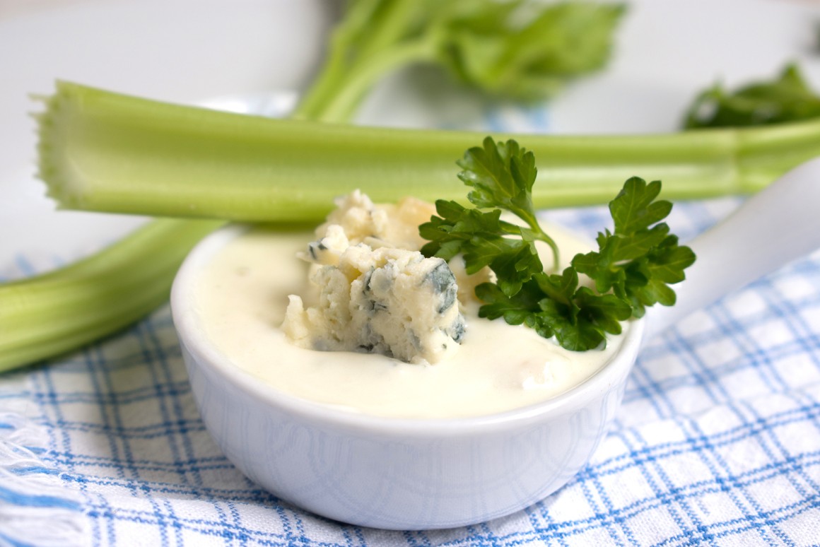 Blauschimmelkaese gegen ranch