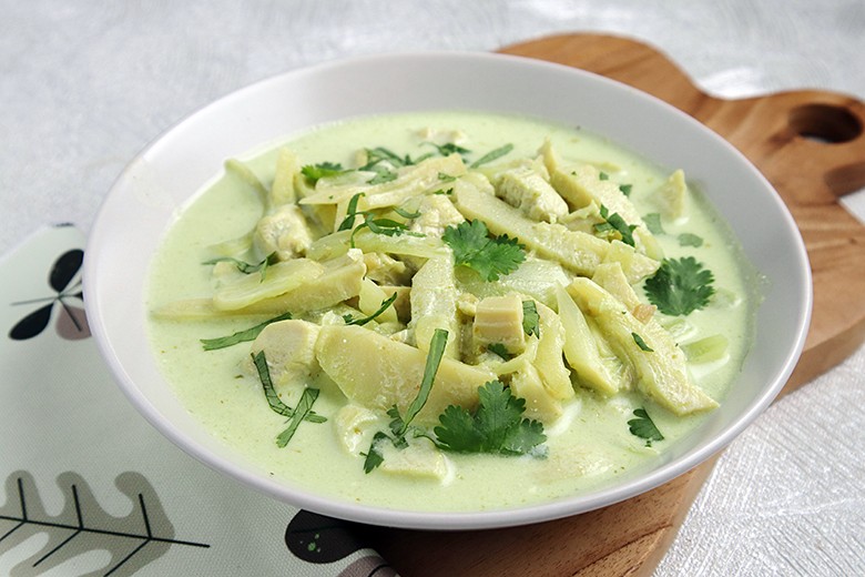 Thai Grünes Curry mit Hähnchen - Rezept | GuteKueche.de